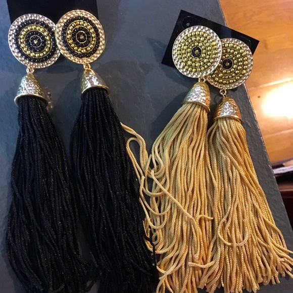 SOLD Oscar De La Renta-Style Earrings - Picture 2 of 5